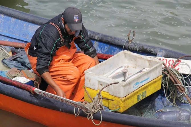 La Santa Sede pide que se respeten los derechos humanos de los pescadores