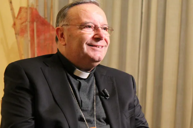 Queremos darle valor a las familias para que sigan adelante, dice Cardenal en el Sínodo