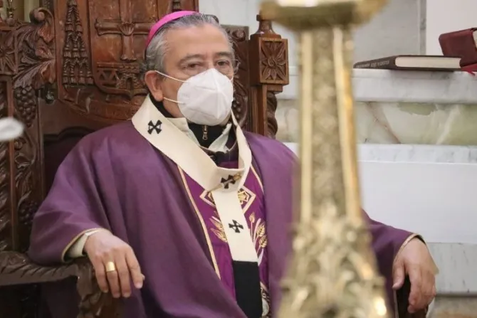 Arzobispo mexicano supera “complicaciones inesperadas” y responde a tratamiento por COVID