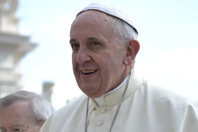 Papa Francisco pide "un testimonio coherente y gozoso que despierte las conciencias"