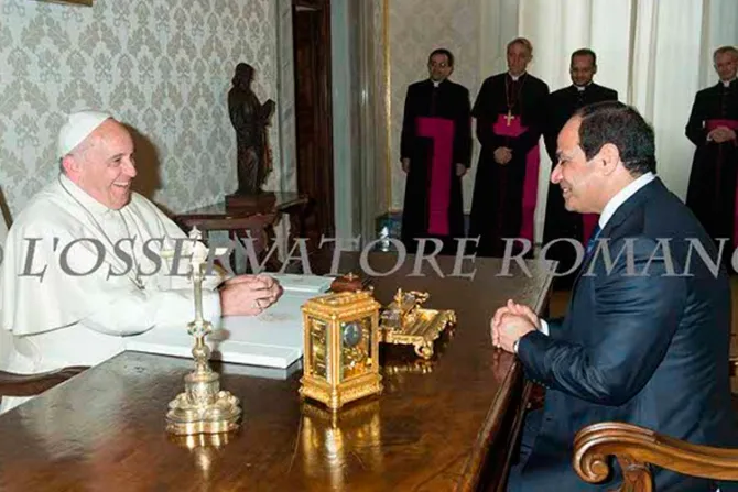 [VIDEO] Papa Francisco conversa con Presidente de Egipto sobre diálogo interreligioso