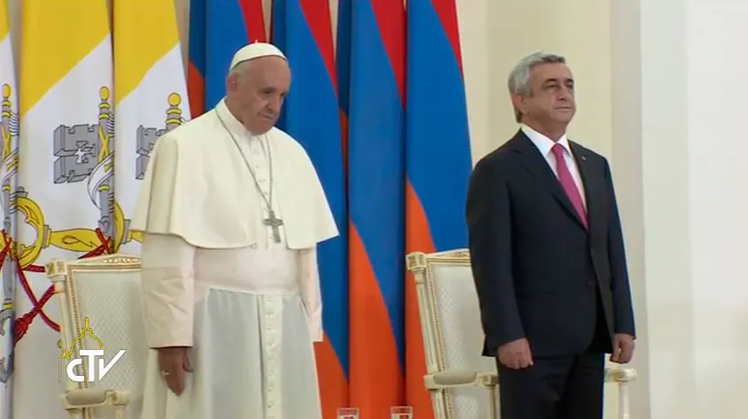 El Papa Francisco en el palacio presidencial de Ereván en Armenia. Captura Youtube