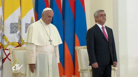 Papa Francisco: Evitemos el peligro de caer en “horrores” como el genocidio armenio