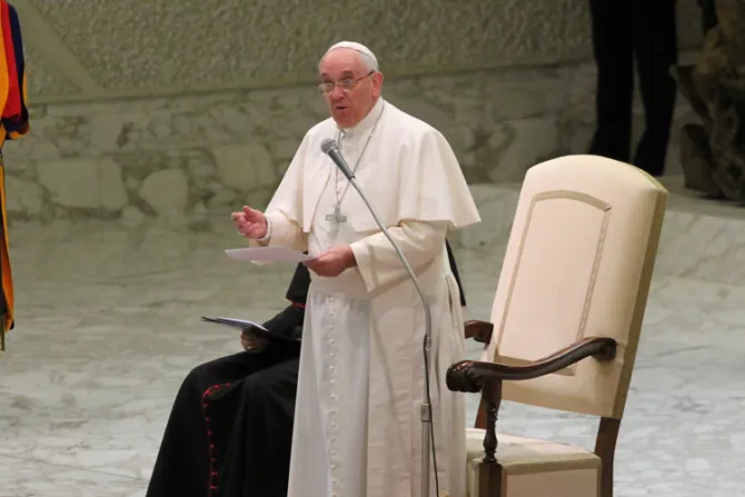 Catequesis del Papa Francisco sobre la ausencia de los padres en la familia