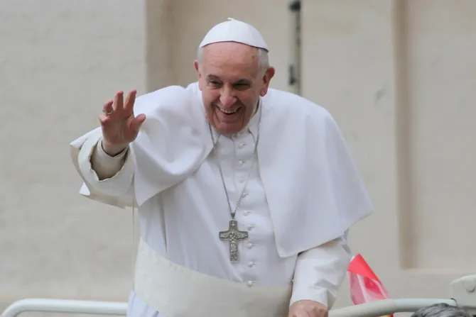 La curiosa enseñanza de una anciana de 92 años al Papa: ¡Los abuelos siempre sorprenden!