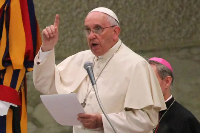 Papa Francisco denuncia la "falsa compasión" tras el aborto y la eutanasia