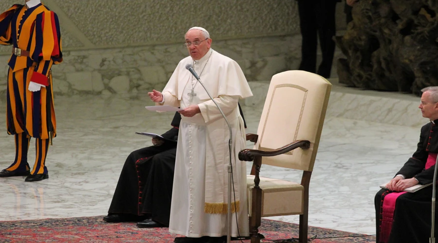 El Papa Francisco en el Aula Pablo VI. Foto: ACI Prensa?w=200&h=150