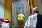 VIDEO: El Papa cumple su sueño de rezar a solas ante la Virgen de Guadalupe