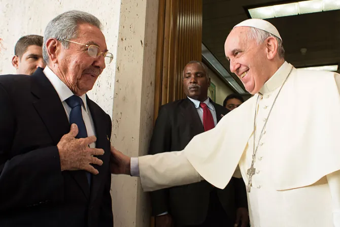 Visita a Estados Unidos y Cuba en el centro de reunión del Papa con Raúl Castro
