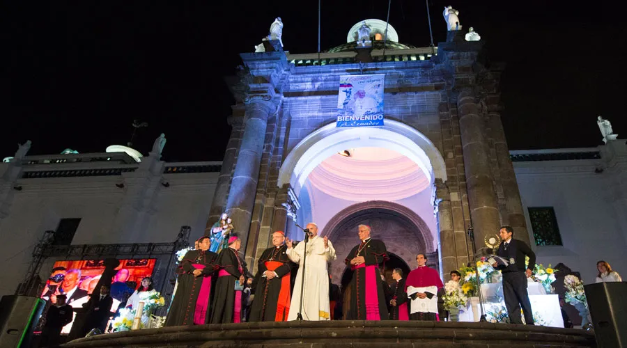 El Papa Francisco en la Catedral de Quito. / Foto: L'Osservatore Romano?w=200&h=150