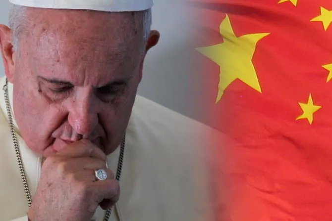 Durante vuelo a Corea, Papa Francisco envió bendición a China
