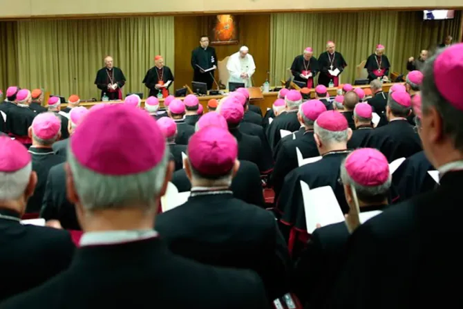 Papa Francisco advierte: ¡No a los sacerdotes que se dejan llevar por las modas!