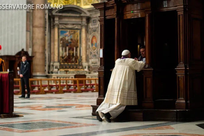 Ser honestos sobre nuestros pecados “nos abre a la caricia del Señor”, afirma el Papa Francisco