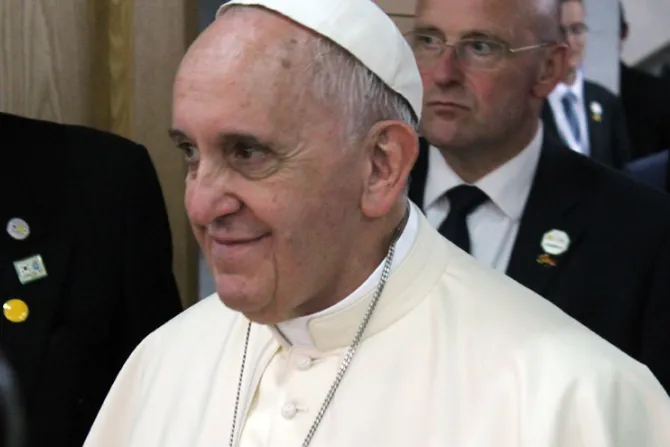 El Papa Francisco pide evangelizar sin criterios mundanos de éxito y poder