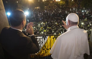 Papa Francisco y Rafael Correa en el Palacio de Gobierno / Foto: L'Osservatore Romano 