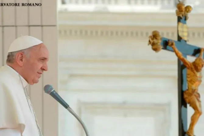 Papa Francisco: Rezar es como respirar