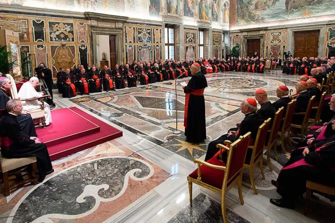 El Papa aclara: Hablan de corrupción en la Curia, pero ahí también hay muchos santos