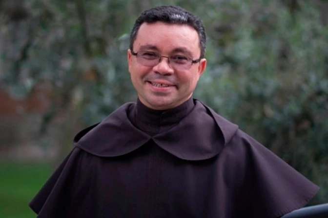 Papa Francisco nombra a carmelita como Obispo en Brasil