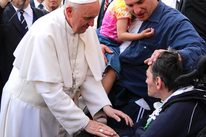 La credibilidad de la Iglesia se encuentra en su misericordia, dice el Papa Francisco