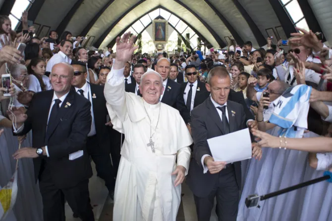 VIDEO: El Papa visita Santuario de la Divina Misericordia en Ecuador