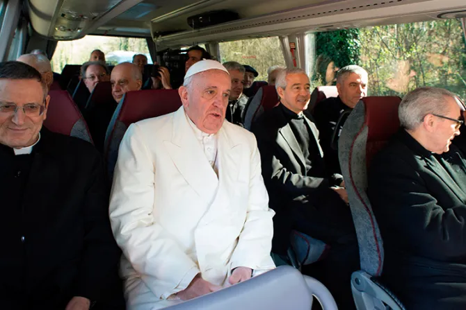 VIDEO y FOTOS: El Papa regresó al Vaticano tras una semana de ejercicios espirituales