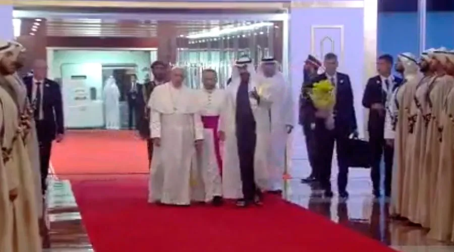 El Papa Francisco en Emiratos Árabes Unidos. Captura Youtube