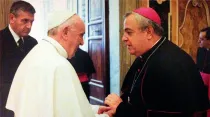 Papa Francisco y Mons. José Antonio Eguren / Crédito: Arzobispado de Piura