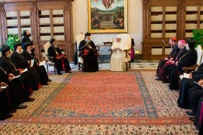 Papa Francisco señala incapacidad de poderosos ante persecución de cristianos