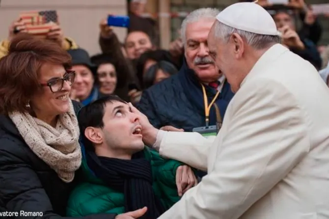 Papa Francisco: La vida es sagrada también en la fragilidad y enfermedad