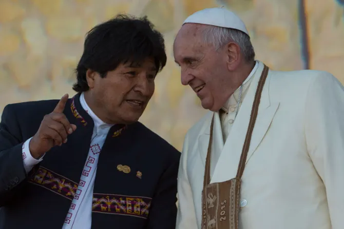 Papa Francisco se reúne en privado con Evo Morales