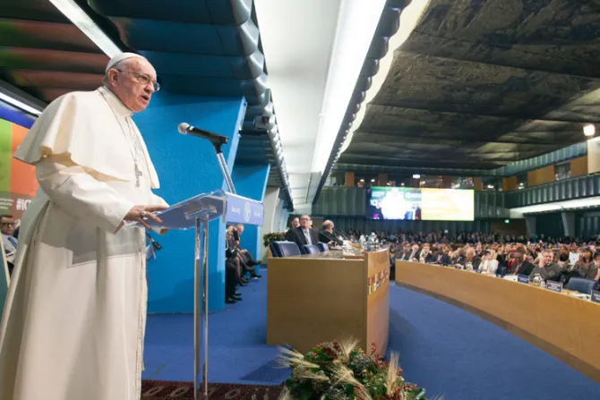 “La tierra no perdona nunca”, las palabras de un anciano al Papa Francisco