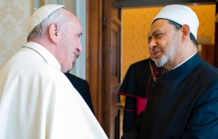 El Gran Imán de Al-Azhar y el Papa Francisco / Foto: L'Osservatore Romano 
