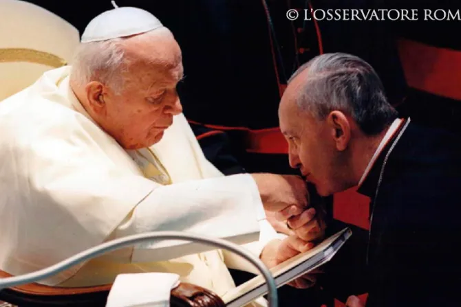Papa Francisco: Que no se olvide herencia espiritual de San Juan Pablo II