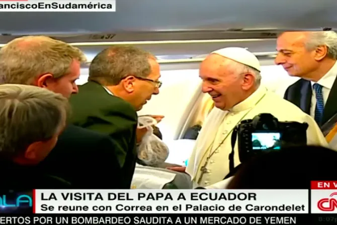 VIDEO: Periodista de CNN conmueve a televidentes con relato de su encuentro con el Papa 