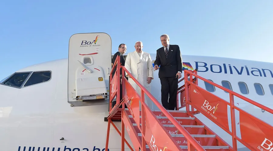 El Papa Francisco llega a Bolivia   /   Foto: L'Osservatore Romano?w=200&h=150