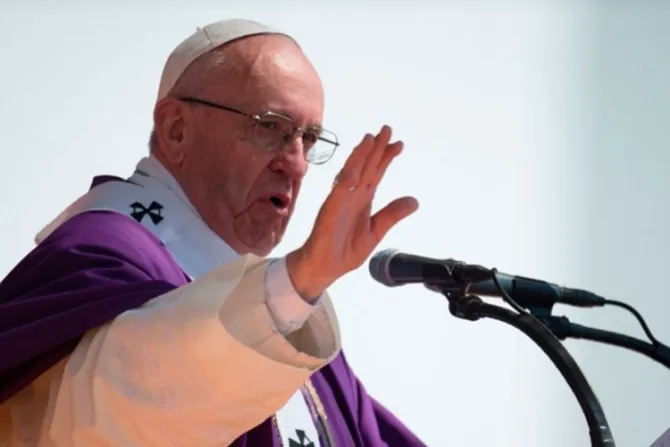 Un sacerdote que abusa de un niño hace “un sacrificio diabólico”, dice el Papa Francisco