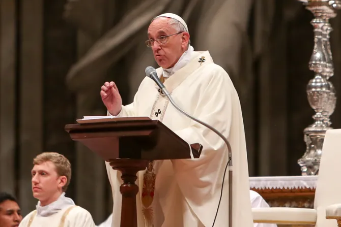 Obediencia y docilidad a Dios, pide el Papa Francisco a consagrados