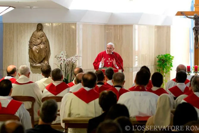 Papa Francisco: La Iglesia es fiel cuando es pobre y humilde como la viuda del templo