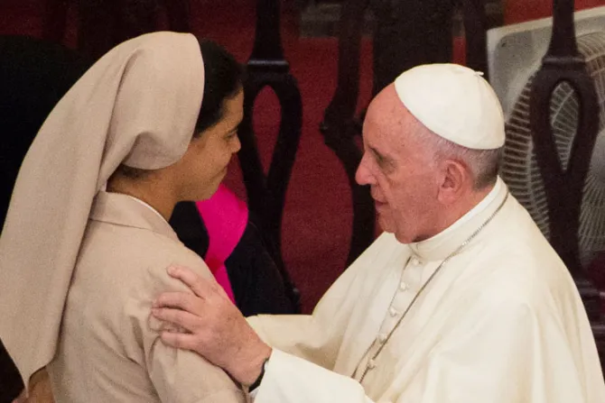“¡Dios nos libre de las monjas lloronas!”, dijo el Papa Francisco en Cuba