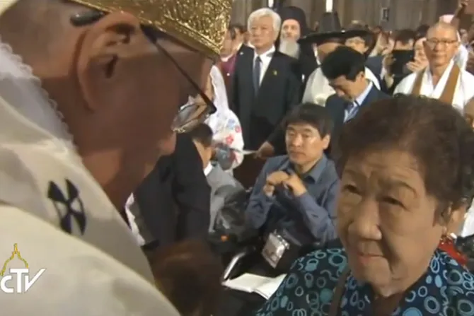 Ex “esclavas sexuales” de la Segunda Guerra Mundial se encontraron con el Papa Francisco en Corea