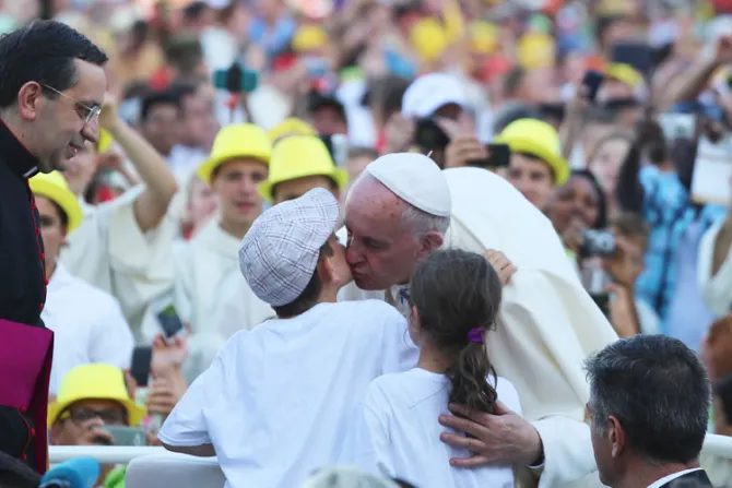 Papa Francisco a monaguillos: No guarden la fe en un “depósito subterráneo”