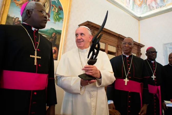Papa Francisco alienta a obispos de Mali a continuar diálogo con musulmanes