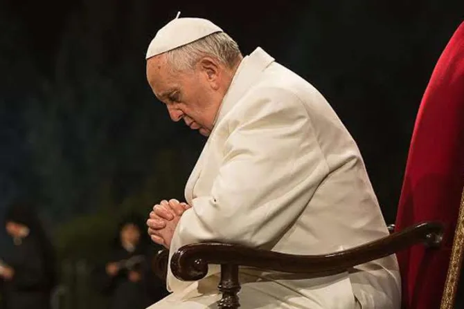 Papa Francisco condena atentado en mercado navideño de Estrasburgo