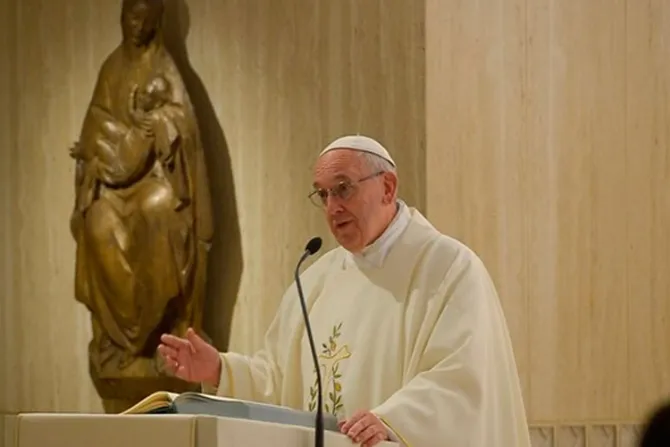 ¿Finges ser cristiano pero vives como pagano? El Papa advierte sobre la “doble vida”