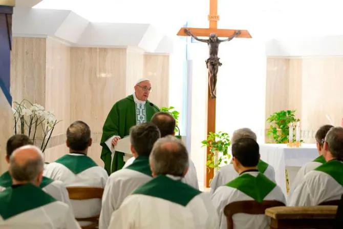 El Papa pide interrogarse sobre la fe: ¿Me cambia la vida y hace que alabe al Señor?