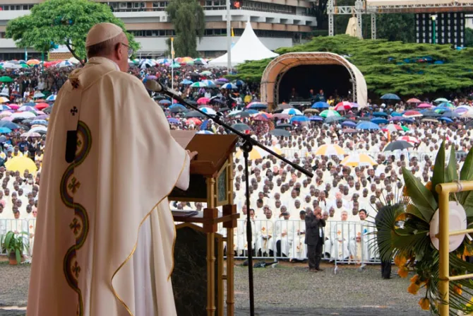 TEXTO Y VIDEO: Homilía del Papa en la Santa Misa en el Campus de la Universidad de Nairobi