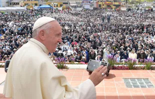 Papa Francisco en el Santuario del Quinche   /   Foto: L'Osservatore Romano 