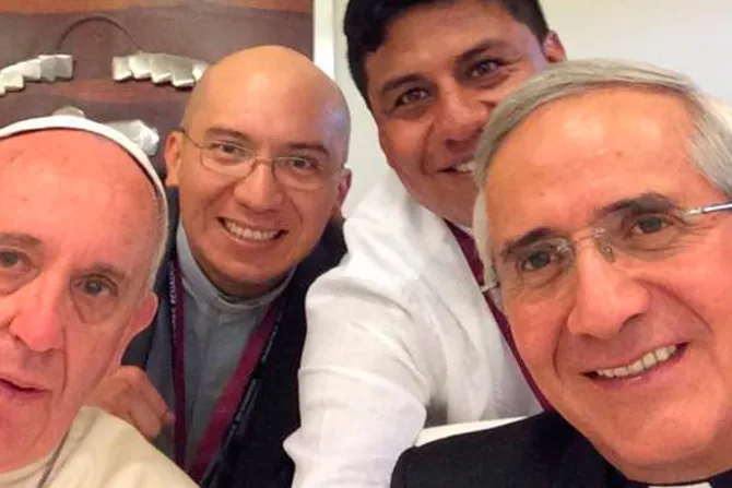 El Papa almorzó con los jesuitas de Guayaquil y se reencontró con su amigo el P. Paquito