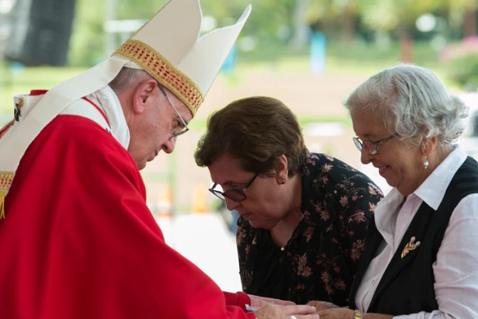 Aprendamos a mirar a los demás como Jesús, pide el Papa Francisco en Cuba