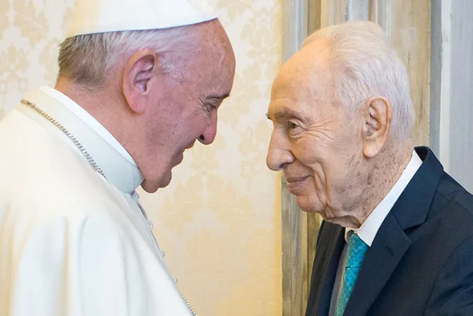 El Papa muestra su tristeza por muerte de Shimon Peres, presidente de Israel